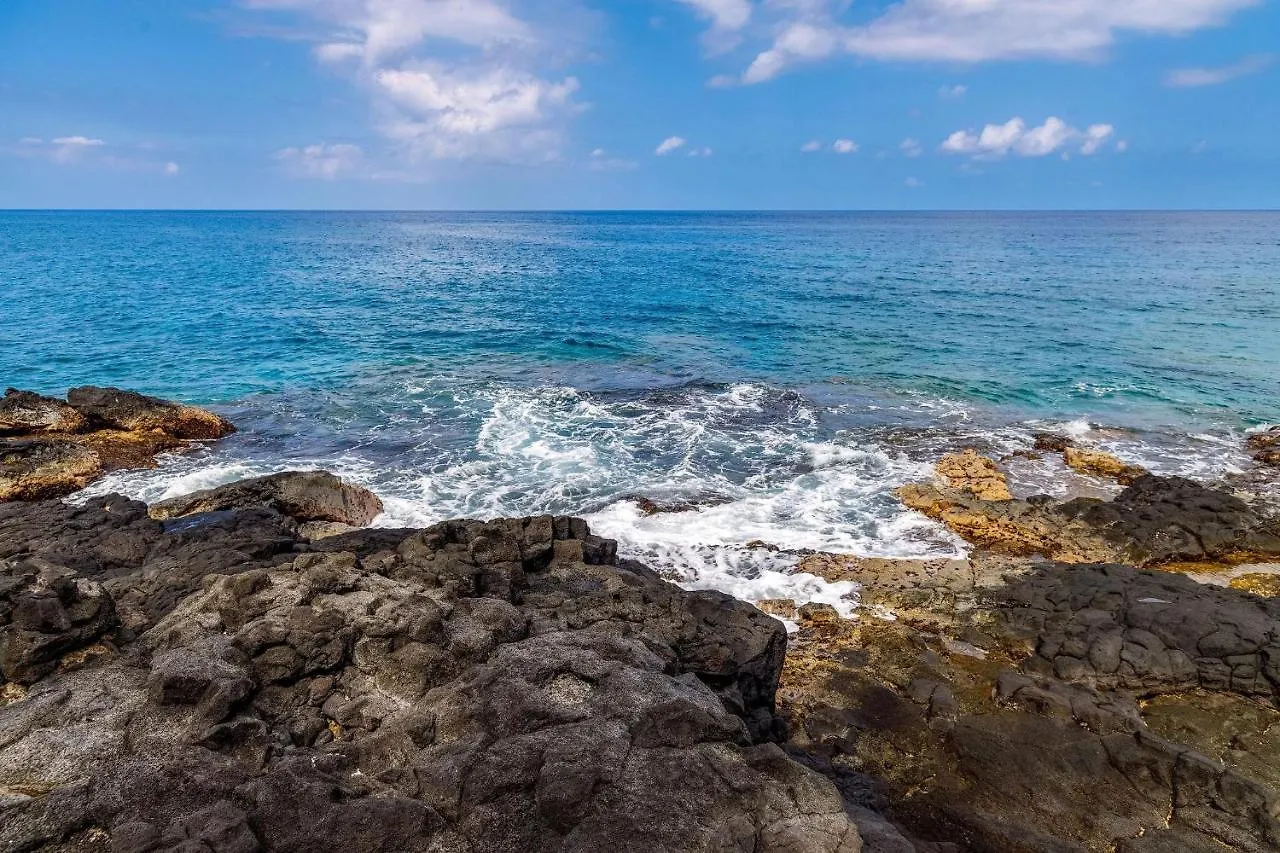 קאילואה-קונה Hokuea Hale Oceanfront Private Home With Hot Tub